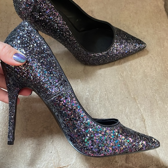 Steve Madden Shoes - NEW steve madden atlantic blue glitter heels